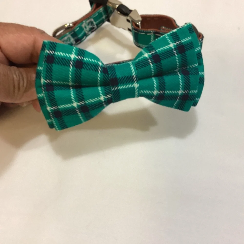 NWOT Green Plaid Dog Collar with Bow Tie for Small Medium Dogs